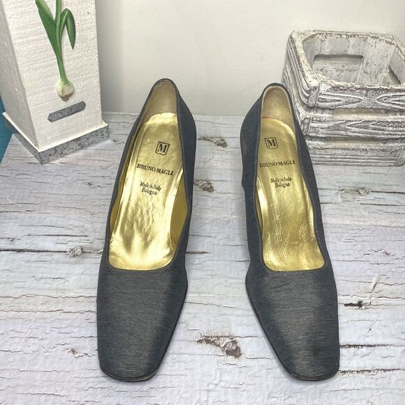🌷 Bruno Magli🌷 Gray Block Heel Pumps 8B - Picture 2 of 8